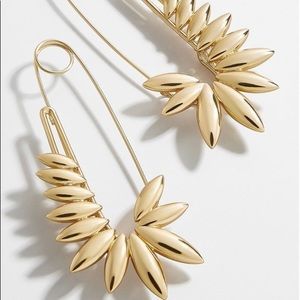 *Price Drop* Flower Inspired Gold SafetyPin Earring